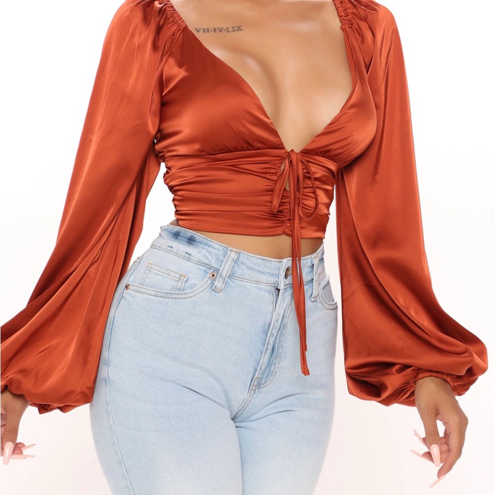 Fashion nova cropped top